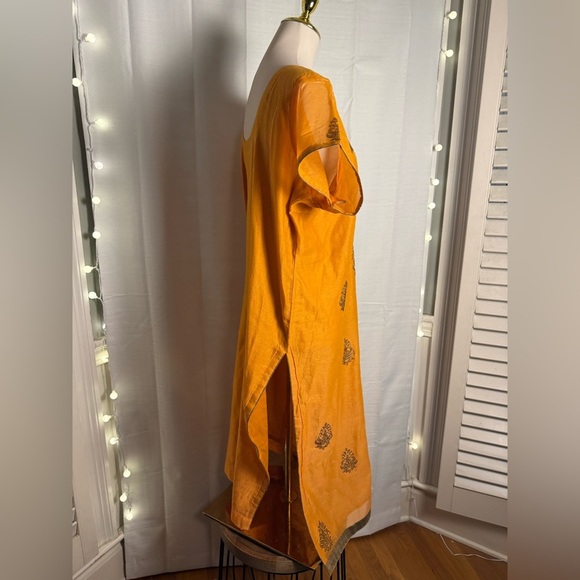 Vibrant Yellow/Orange Flutter Sleeve Plunge Neck Midi Kaftan - Picture 4 of 7